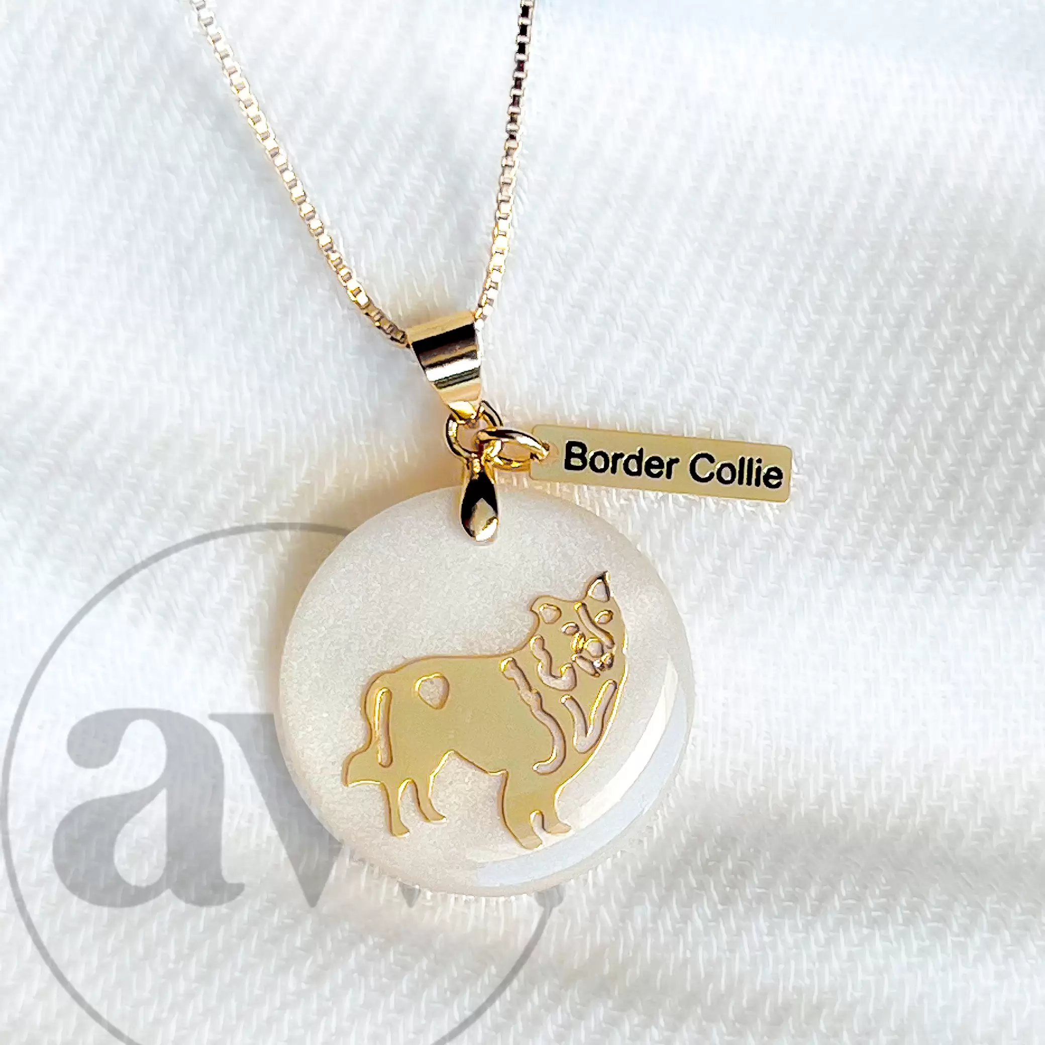 Colar Border Collie Madrepérola Raças banhado a Ouro - Imagem 2